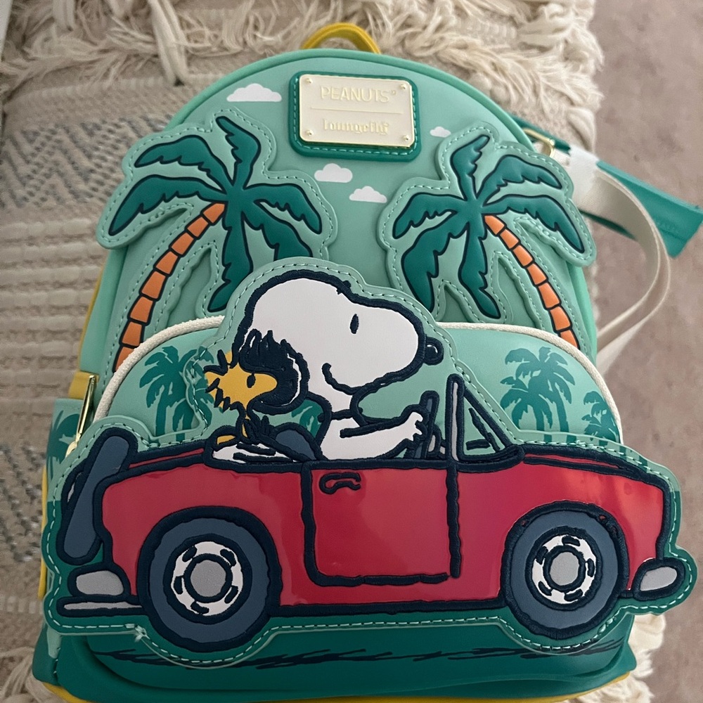 Peanuts Snoopy Loungefly